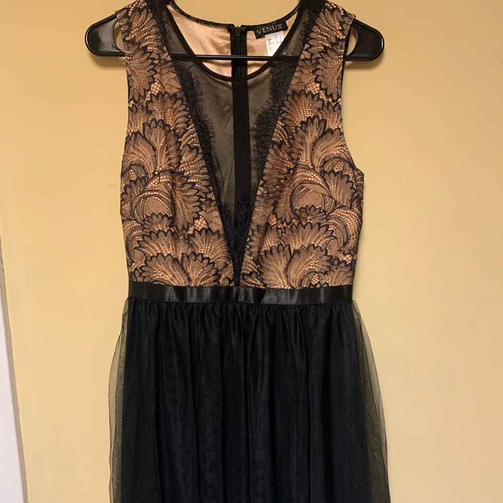 Women’s Venus Lace Dress